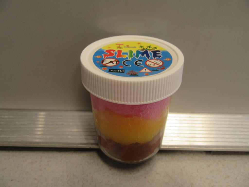 Plaatje van Onbekend - Multi-color slime 120 ml Fluffy Chocolate Ice Cream