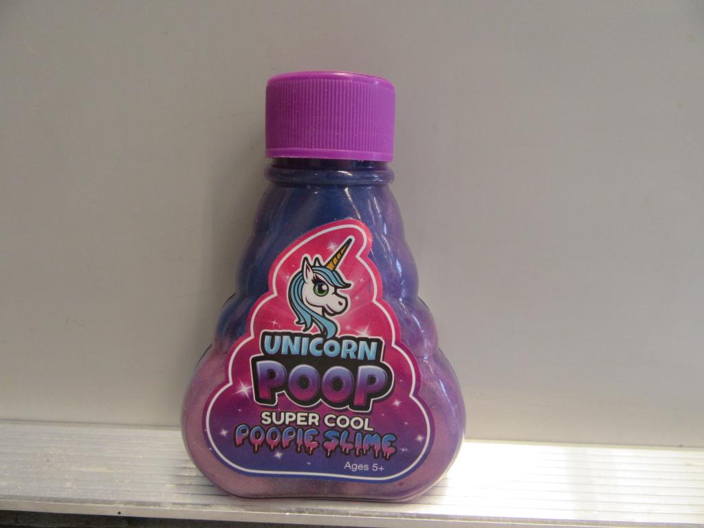 Plaatje van LG Imports - Unicorn Poop super cool poopie slime